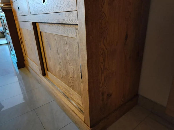 MOBILI 2G - MADIA CREDENZA 2 ANTE SCORREVOLI 2 CASSETTI ROVERE NODATO 150X50X90H (1641)