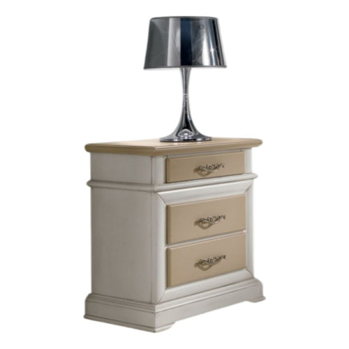 MOBILI 2G - COMODINO 3 CASSETTI  LACCATO BIANCO-AVORIO- BICOLORE MISURE L.57 P.38 H.66 (3001)