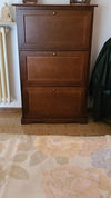 MOBILI 2G -  Scarpiera 3 ante ribalta arte povera legno tinta noce 79X30X130 (280)