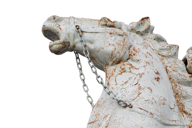Biscottini Guerriero a cavallo in fusione di ghisa finitura bianca anticata Statua