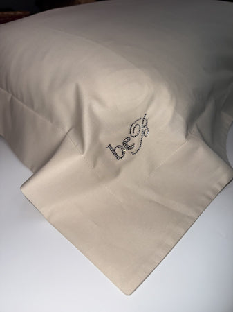 Lenzuola Be Blumarine "Luce" – In Pregiato Percalle di Cotone con Logo in Cristalli