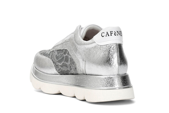 SLIP-ON IN PELLE LAMINATA E PIZZO
