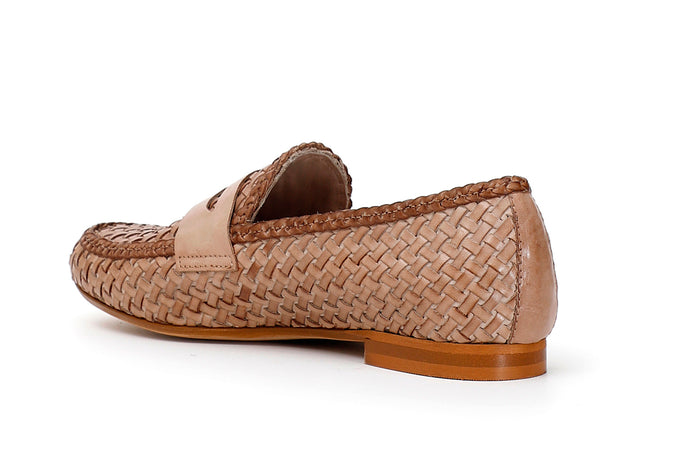 MOCASSINO IN PELLE INTRECCIATA