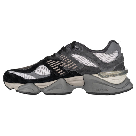 NEW BALANCE 9060 Sneakers in Black da uomo