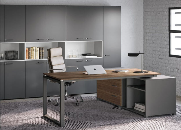 Scrivania con gambe ad anello metalliche per ufficio operativo cm. 120/140/160/180/200 x80x73h