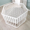 Box per bambini ROBA LITTLE STARS Hegaxonal - Altezza regolabile - Rivestimento imbottito - Ruote frenanti - Legno laccato bianco - Motivo a stelle