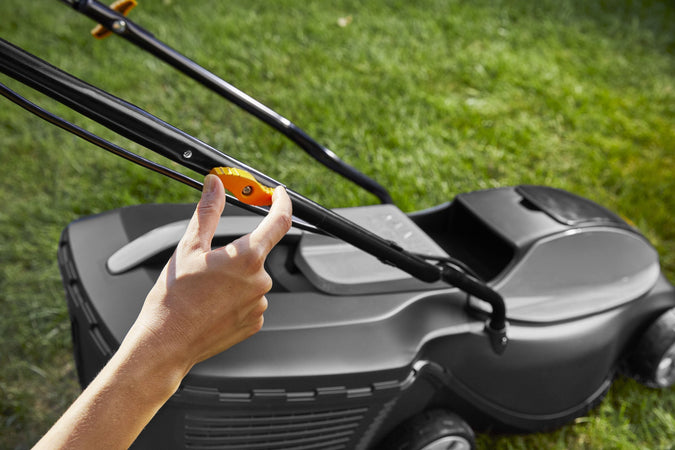 Tagliaerba a batteria Alpina AL 3020 Li Kit da 30 cm - caricabatterie e batteria 20V 4Ah inclusi