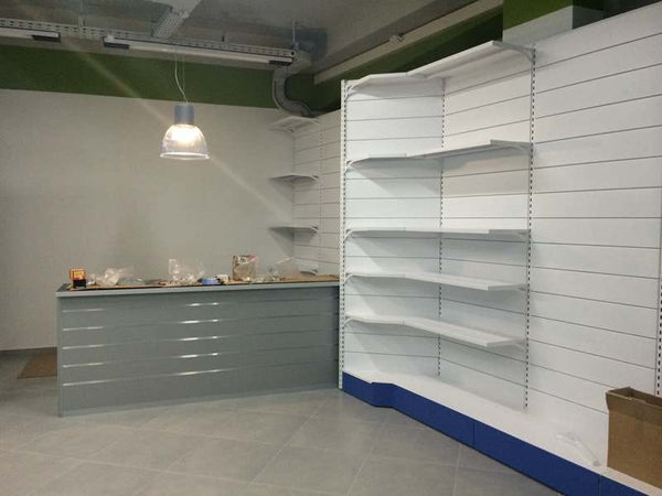 Modulo aggiuntivo scaffale verniciato in metallo ad angolo per arredo negozi di cm. 70x70x300h