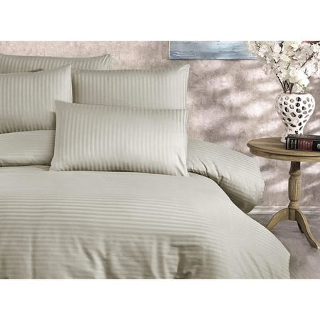 Completo letto - 1 copripiumino 220x240 cm + 2 federe 60x60 cm - 80% cotone, 20% poliestere - Cappuccino