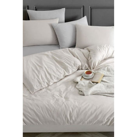 Completo letto - 1 copripiumino 220 x 240 cm + 2 federe 60 x 60 cm - 70% cotone, 30% poliestere - Beige