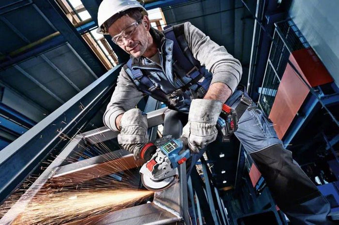 Smerigliatrice BOSCH PROFESSIONAL GWX 18V-15 SC + 2 batterie 8,0Ah GAL 18V-160 C + L-Boxx X-lock