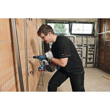 Cacciavite BOSCH PROFESSIONAL GSB 18V-28 + 2 batterie 4,0Ah + GAL 18V40 + L-Case