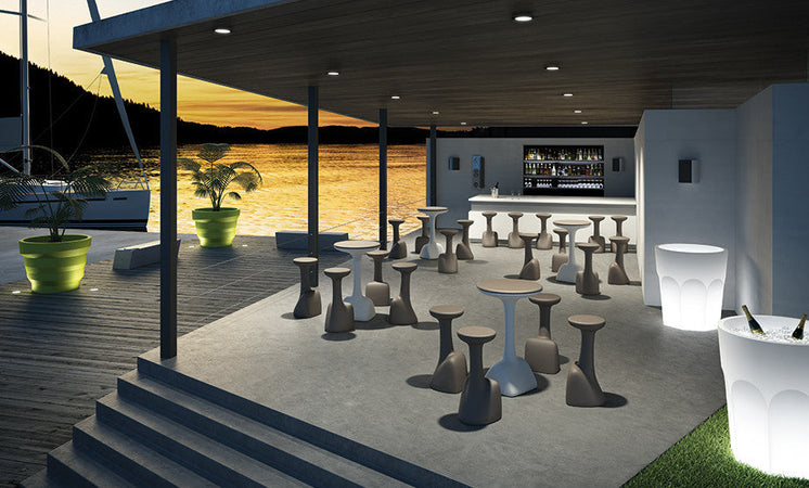 Vaso "Cubalibre" struttura in polietilene per esterno