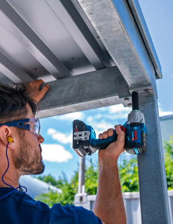 Avvitatore a massa battente BOSCH GDS 18V-450 PC (2 x 4,0 Ah ProCORE + GAL18V40 + L-Boxx 136 + modulo Bluetooth)