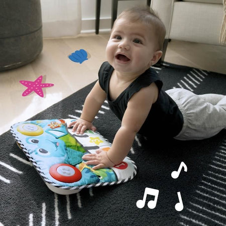BABY EINSTEIN Ocean Explorers Neptune's Kick & Explore tappetino da gioco musicale, giocattolo per culla, dalla nascita