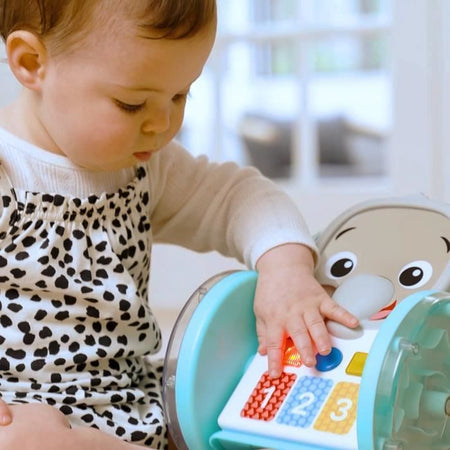BABY EINSTEIN Giocattolo su ruote Elefantino, Musica e Luci, Interattivo e Multilingue, Sviluppo della motricità