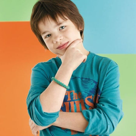 Bandai - Rainbow Loom Mega Combo Set - Creazione di braccialetti - Telaio con 5600 elastici - Ciondoli e perline - CD00101