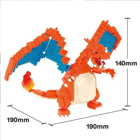 Figura Pokémon Charizard - BANDAI - Nanoblock - Figura in mattoncini 860 pezzi - Kit di costruzione - NBPM80