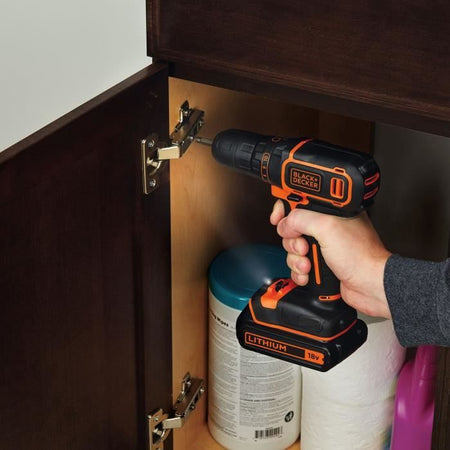 BLACK & DECKER BDCDC18BAFC - Trapano avvitatore - Batteria Li Ion 2x18 V + 80 accessori - Arancione
