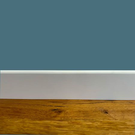 Battiscopa PREMIUM in legno MASSELLO BC 91x15 laccato bianco liscio (prezzo al metro) - Eternal Parquet