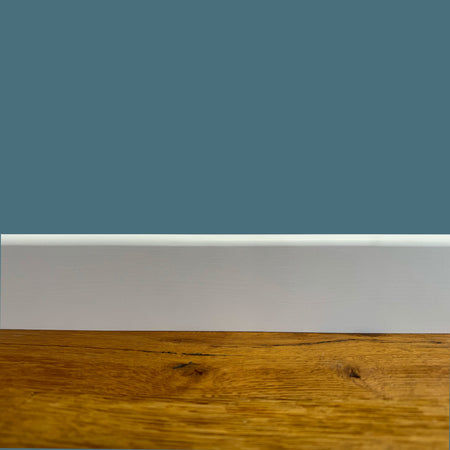 100ml di Battiscopa PREMIUM in legno MASSELLO BC 91x15 laccato bianco liscio - Eternal Parquet