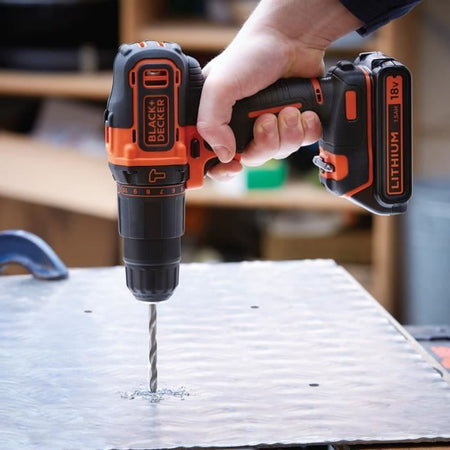 Trapano a percussione a batteria - BLACK & DECKER - BDCHD18S32-QW - 18 V - 1 batteria da 1,5 Ah