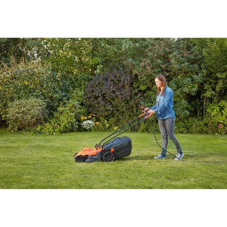 BLACK & DECKER Mower 34cm 1400W - Mango de bicicleta BEMW461BH