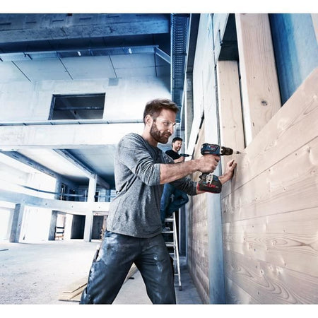 Trapano avvitatore Bosch Professional GSR 18V-50 + 2 batterie da 2,0 Ah + caricabatterie GAL 18V-20 + 43 accessori + borsa