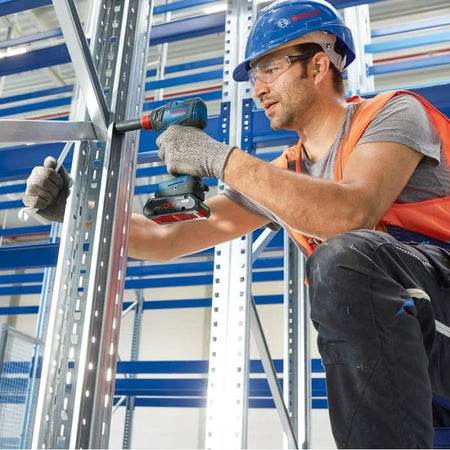 Kit 2 Strumenti Cacciavite shock/Wireless Boulonneuse GDX 18V-200 + Drivestitore di perforazione con percussione GSB 18V-55 2x4.0Ah Gal 18V-40 L-Case