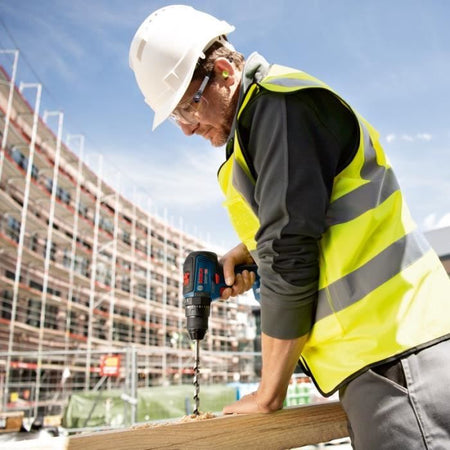 Kit 2 Strumenti Cacciavite shock/Wireless Boulonneuse GDX 18V-200 + Drivestitore di perforazione con percussione GSB 18V-55 2x4.0Ah Gal 18V-40 L-Case