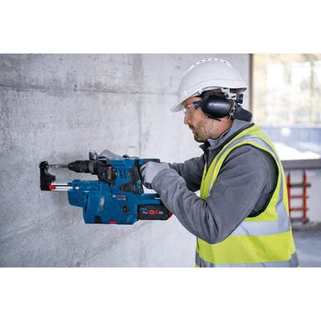 Martello perforatore Bosch Professional GBH 18V-28CF con aspiratore GDE 18V-16, 2 batterie ProCore 8.0Ah, caricabatterie, in Lboxx -