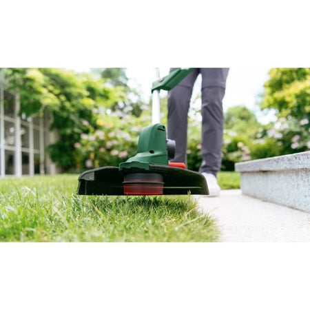 Tagliaerba UniversalGrass Cut 18-260 con batteria Bosch