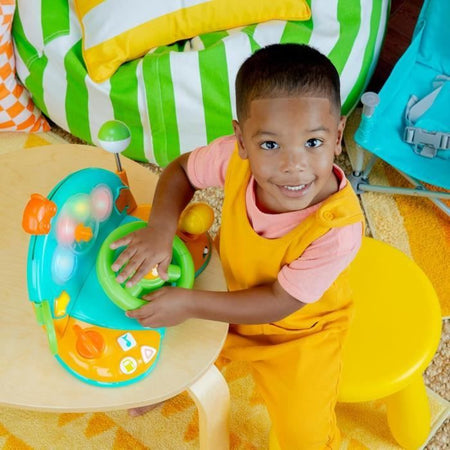 Luci & Flying Colors