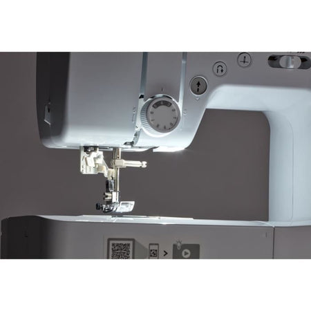 BROTHER FS40s Macchina da cucire elettronica -40 punti-Sistema di infilatura dell'ago-Display LCD-Tasti di selezione-Braccio libero