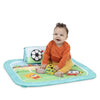 BRIGHT STARTS Tappetino per attività di Calcio, Arco da Gioco con Oball Rimovibili, Musica e Luci, Dimensioni: 47 x 74 x 74 cm
