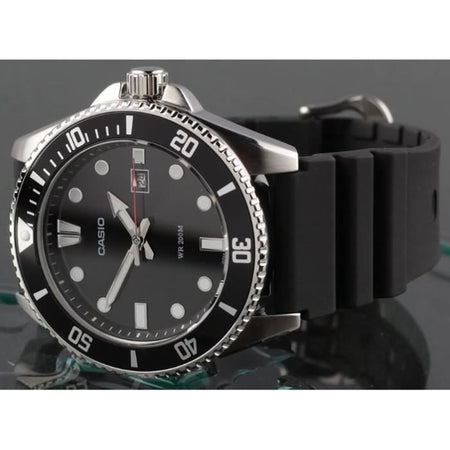 Orologio - Casio - Collezione Uomo - Nero e Acciaio - Impermeabilità 20 bar - Vetro Minerale - Quarzo