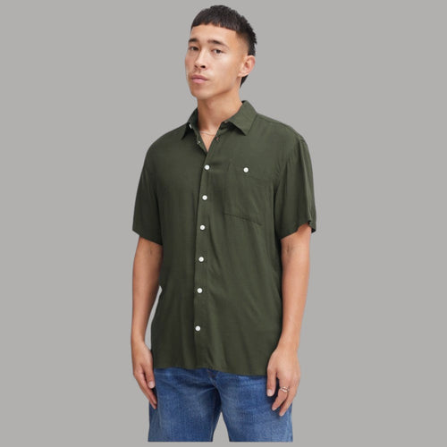 Camicia Maniche Corte Verde Uomo con Bottoni e Taschino - Prodotti di Classe