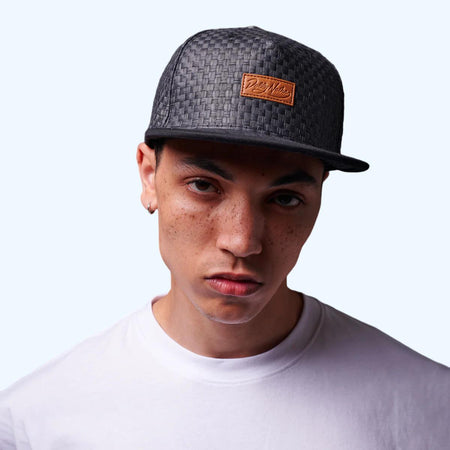 Cap Dolly Noir Straw Snap black