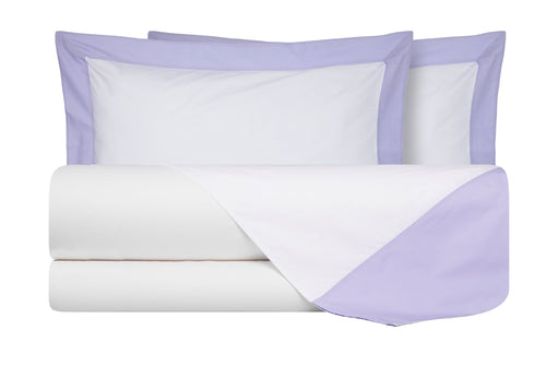 Completo Letto in Percalle di Puro Cotone Bianco con Bordo Glicine e Federe 4 Volani