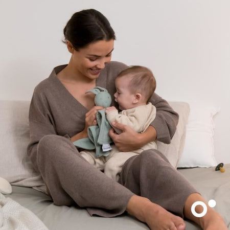 doomoo You&Me Baby Comforter - Piumino Reversibile e Confortevole - Provvisto di 2 Corpi per Trasportare l'Odore dei Genitori, Verde