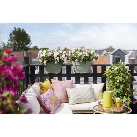 ELHO - Vaso da fiori - Vibia Campana Flower Bridge 40 - Verde pistacchio - Balcone esterno - L 26 x P 39 x H 22 cm