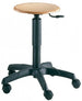Sgabello da lavoro su ruote o su piedini con sedile in faggio regolabile cm. 32x60x44/55h