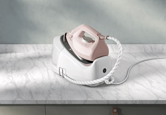 Electrolux ele6st1-app ferro da stiro con caldaia refine 600 e piastra antigraffio potenza 2000w colore rosa