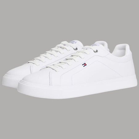 Eleganza e Comfort: Scarpe Tommy Hilfiger Bianche in Pelle