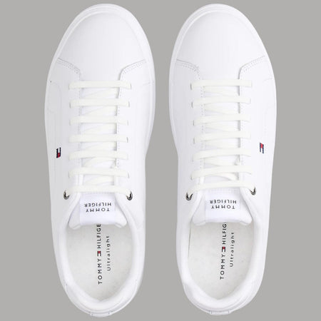 Eleganza e Comfort: Scarpe Tommy Hilfiger Bianche in Pelle