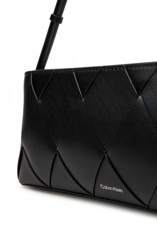 calvin klein BORSA CK WOVEN ELONGATED SHOULERD BAG da donna