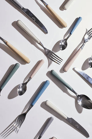 Maison Sucrée Servizio Posate Colorati 24 Pezzi in Acciaio Colorati Essenziale 2509S