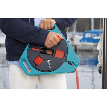 Tubo da giardino in tessuto piatto GARDENA con astuccio avvolgibile