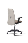 Sedia ergonomica in rete con supporto lombare regolabile integrato e braccioli
