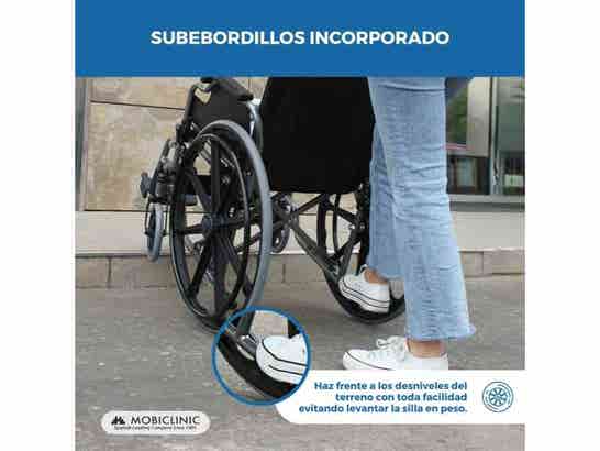 Sedia a rotelle in acciaio Giralda, 100 kg di capacità, ergonomica